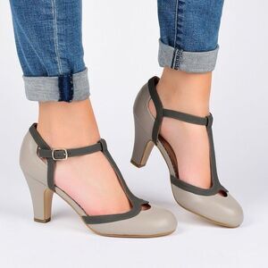 Brinley Co. Olina Grey Faux Leather T-Strap Mary Jane Heels, Size 8.5, NIB